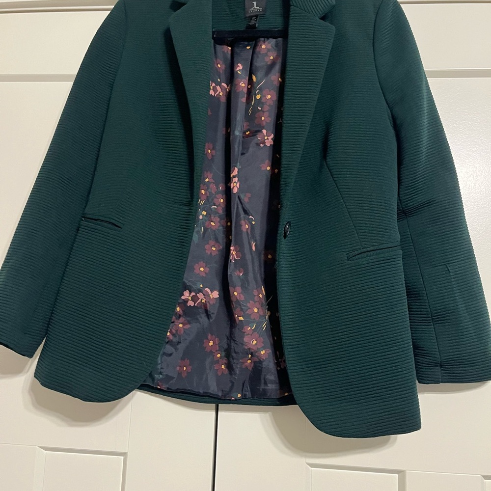 Elegant Green Women's Blazer